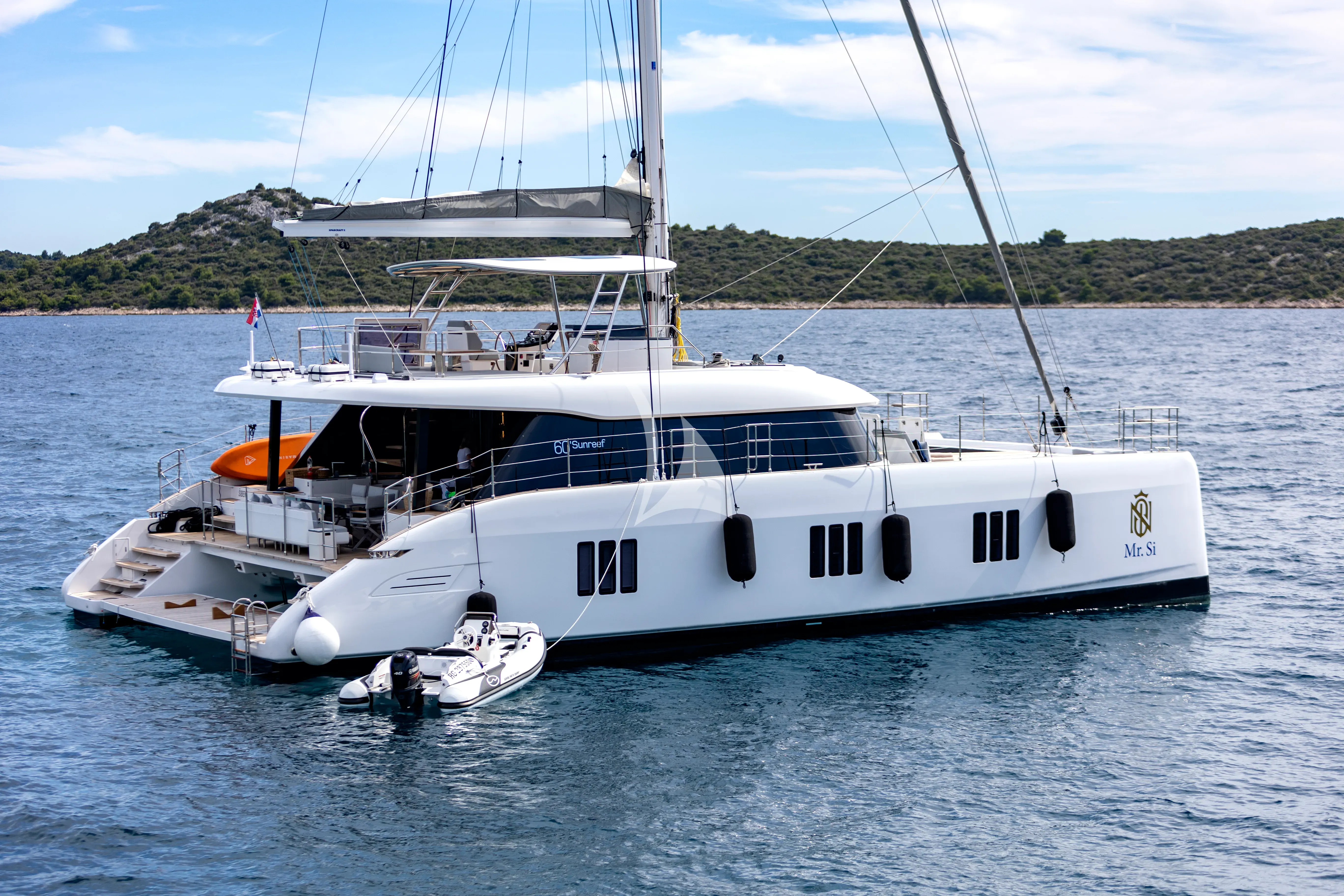 MR.SI luxury yacht