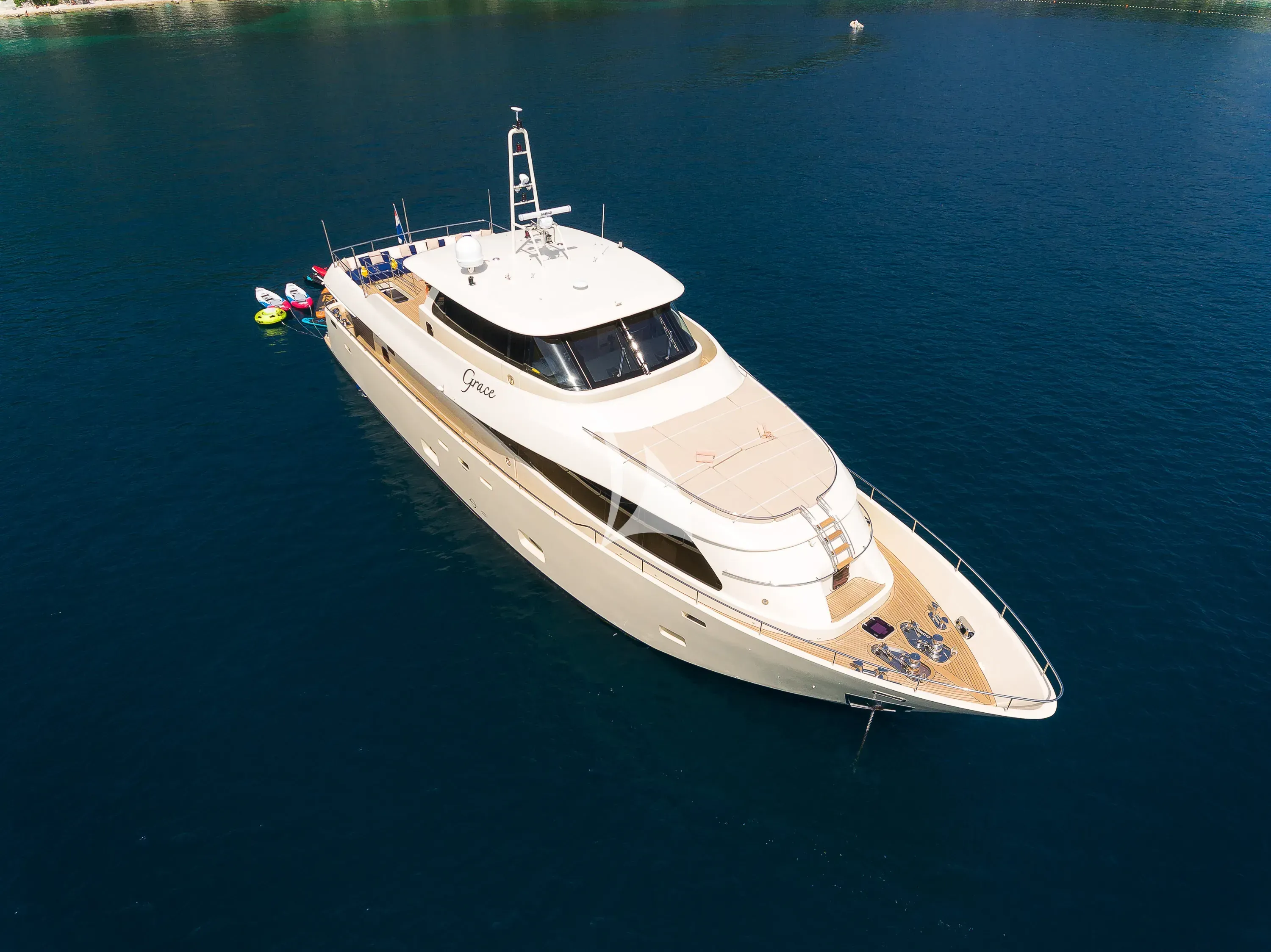 GRACE - exterior 3