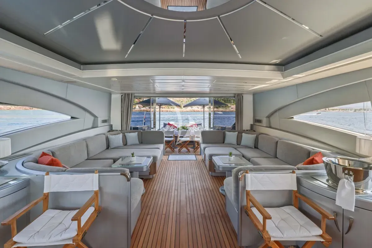 MY JFF - interior 5