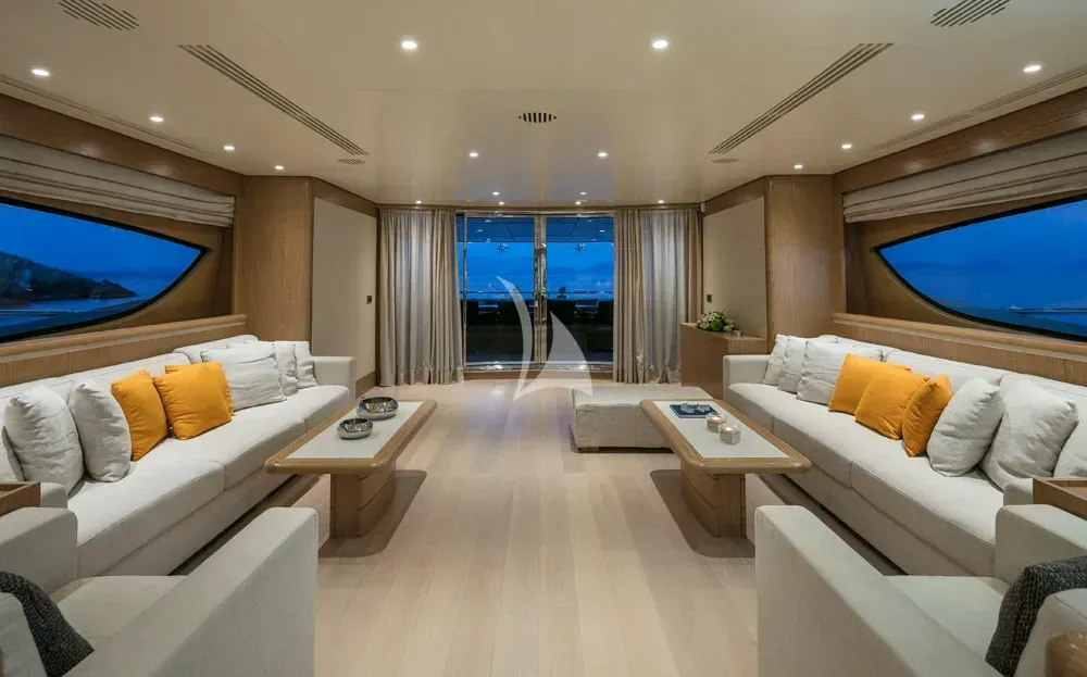 RINI V - interior 5
