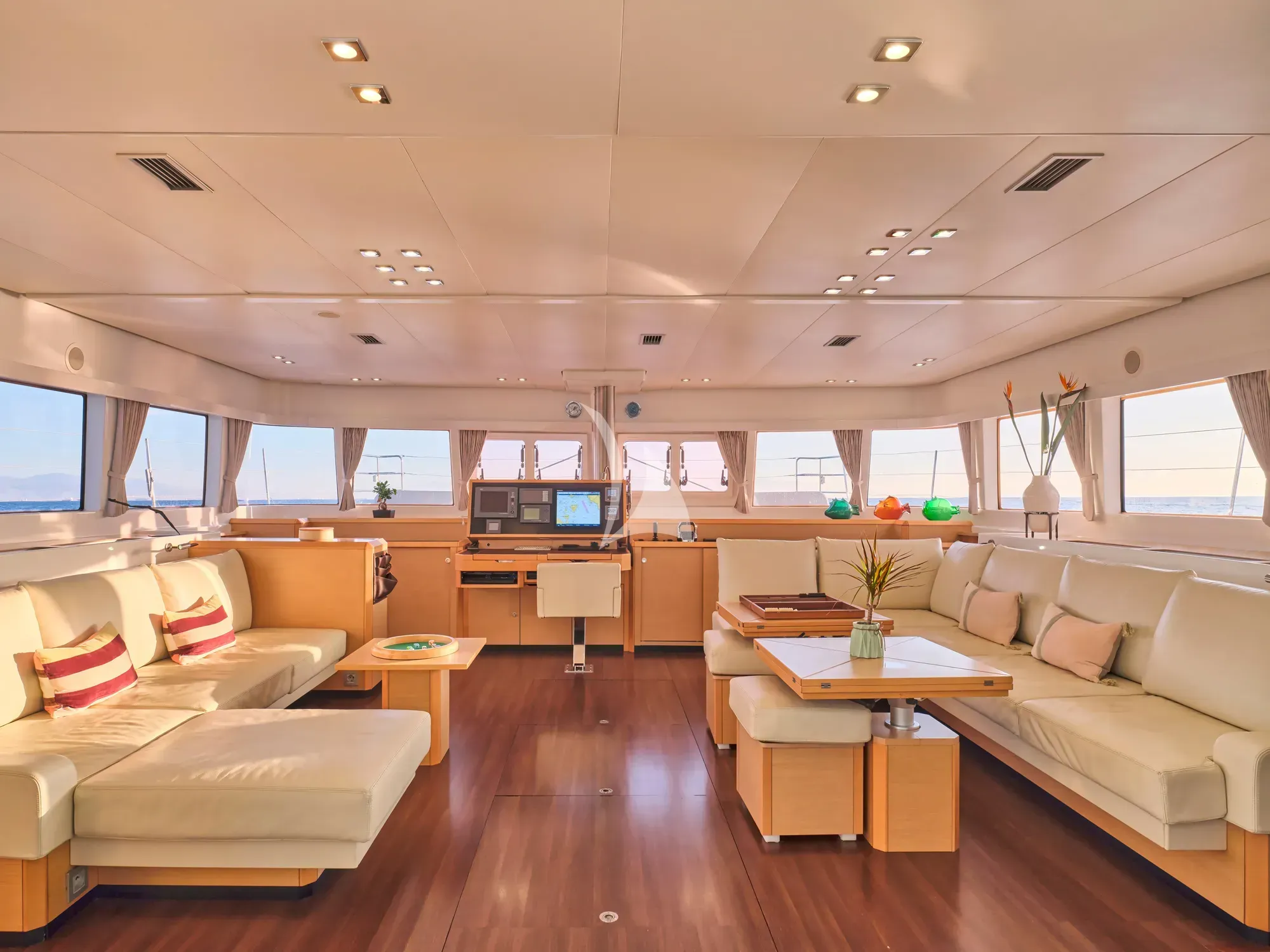 NOVA - interior 4