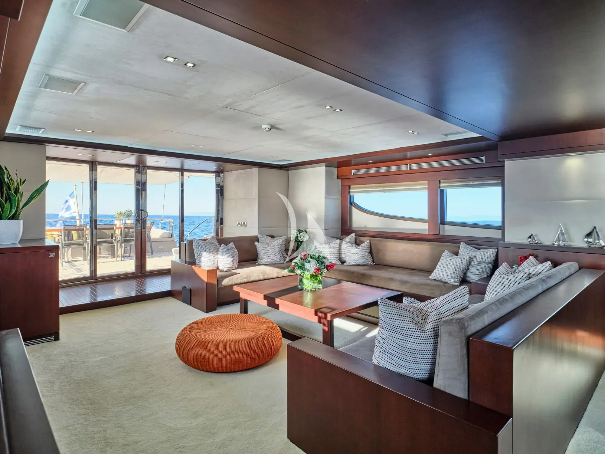 SANJANA - interior 4