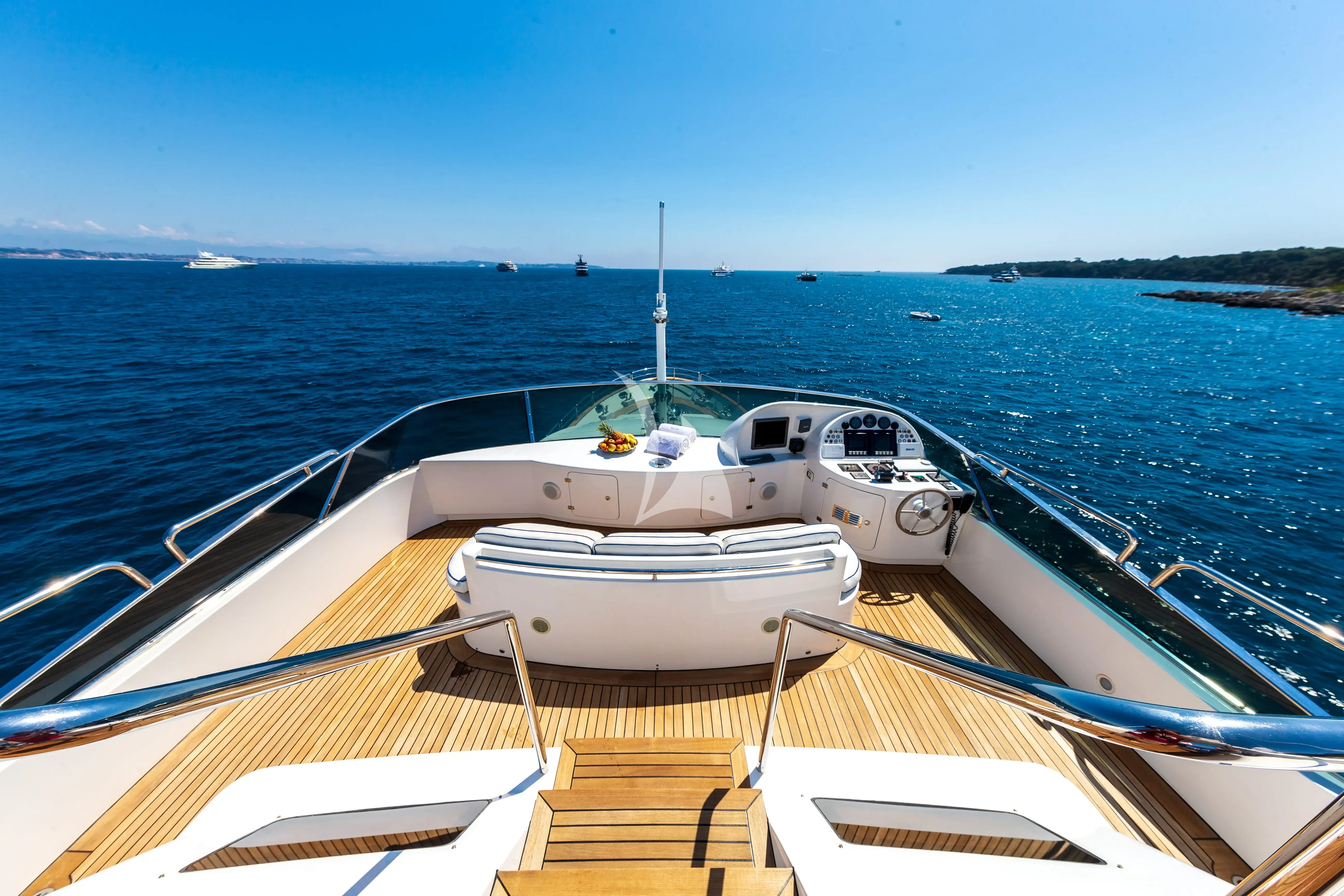 NEW STAR - exterior 3