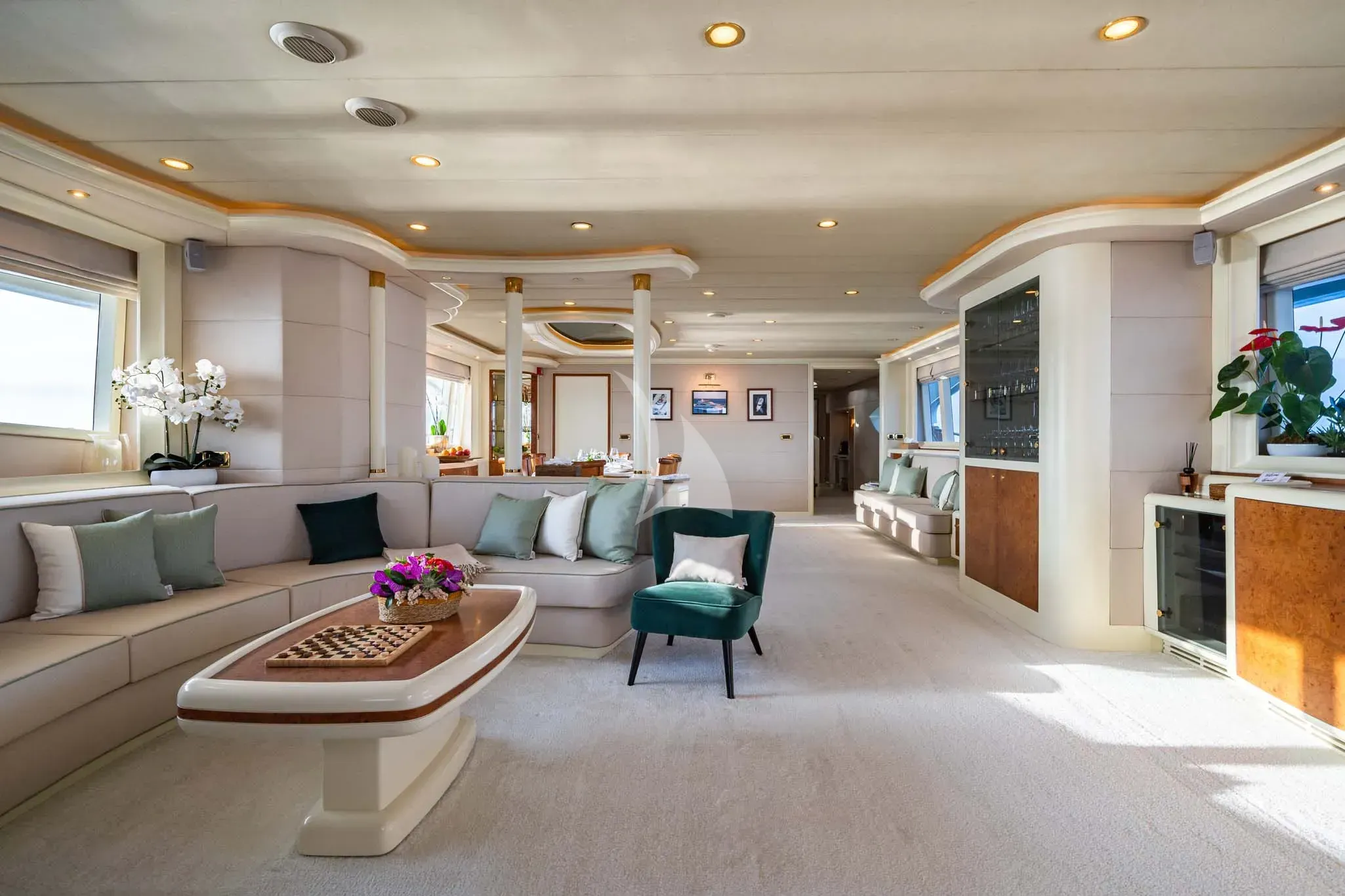 VIKING III - interior 4