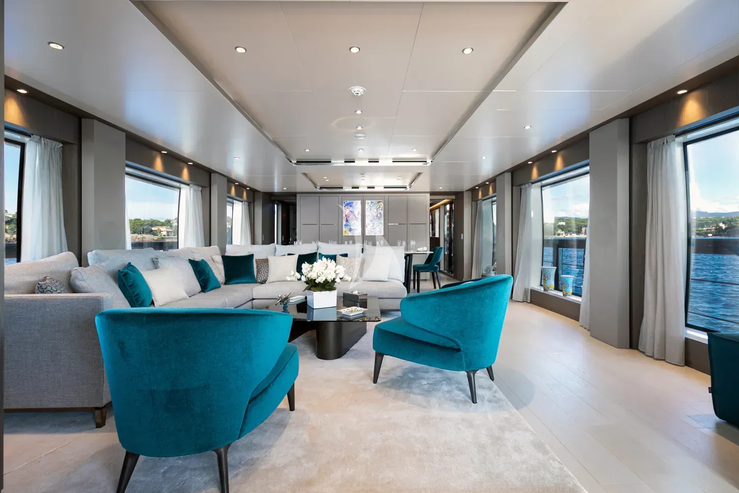 JAG'B - interior 4