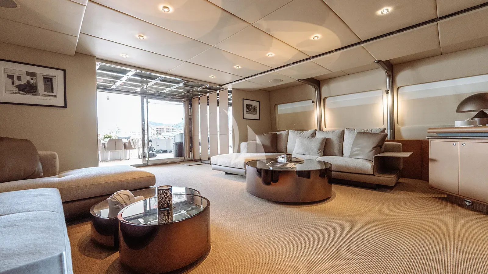 PANDION - interior 5