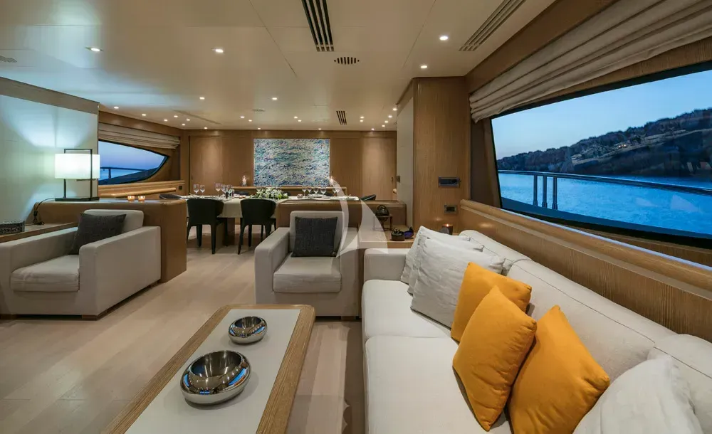 RINI V - interior 6