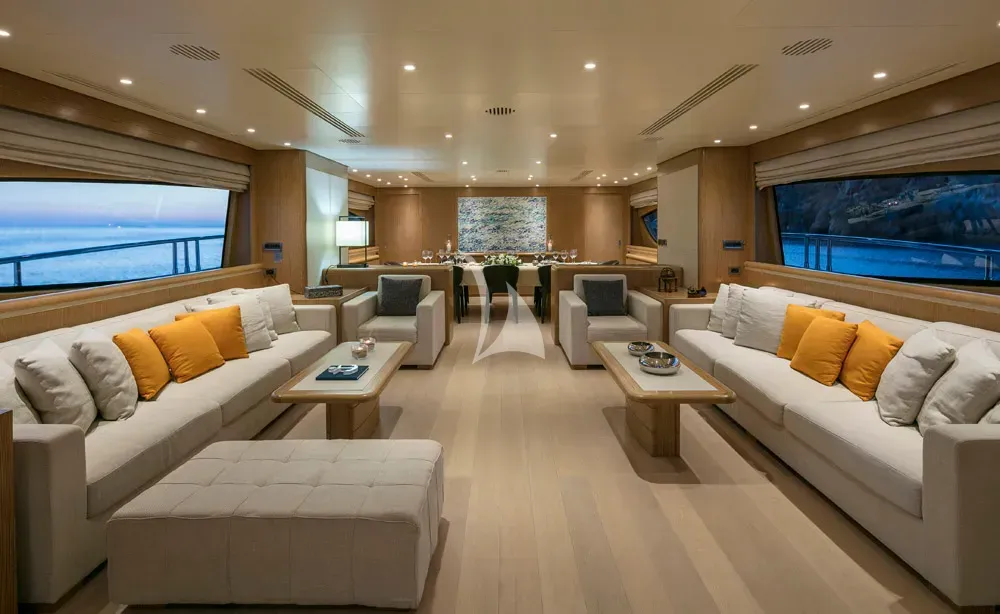 RINI V - interior 4
